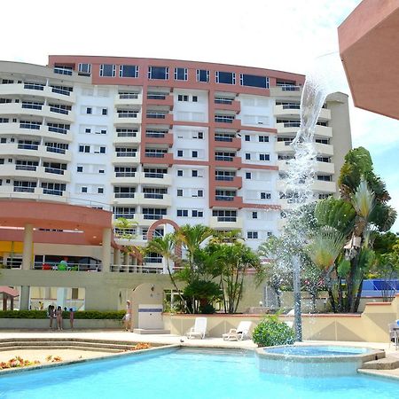 Playa Almendro Resort Tonsupa Bagian luar foto