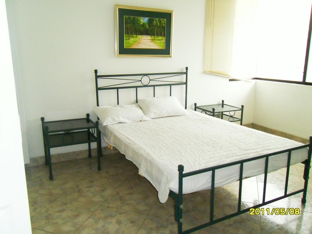 Playa Almendro Resort Tonsupa Bagian luar foto