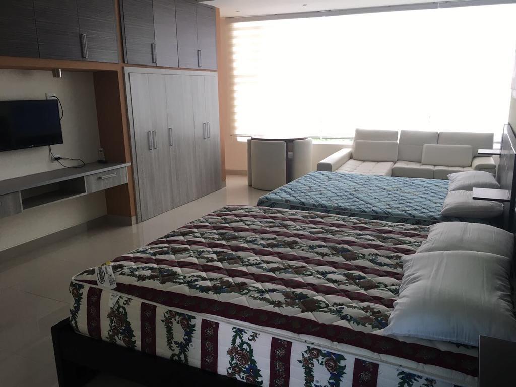 Playa Almendro Resort Tonsupa Bagian luar foto