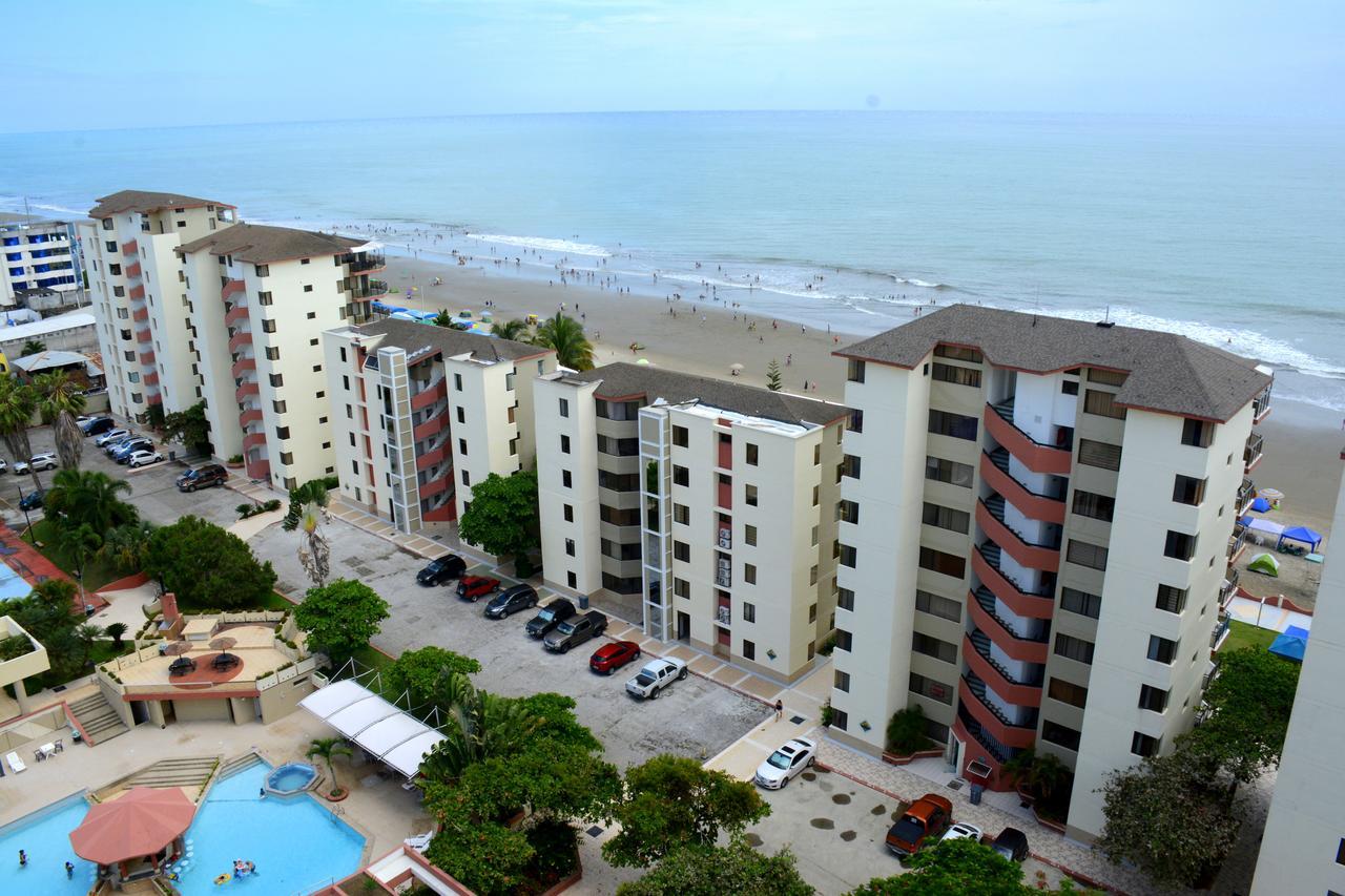 Playa Almendro Resort Tonsupa Bagian luar foto